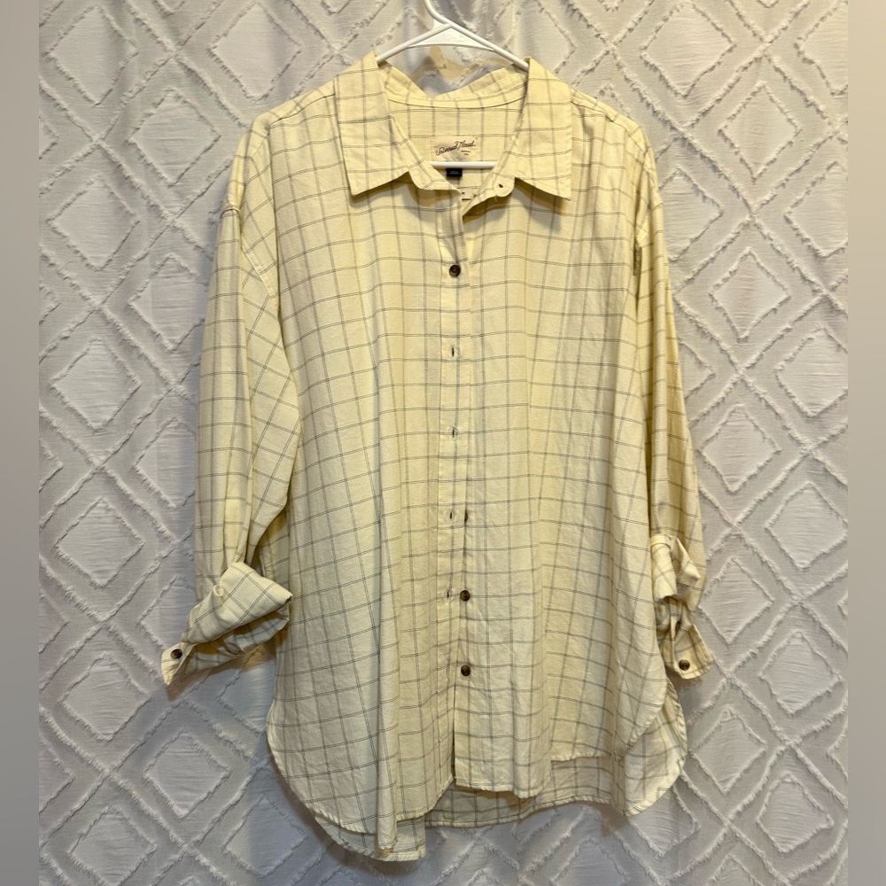 Universal Thread oversized button down. Size XL